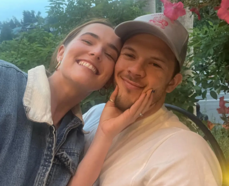 Zoey Deutch and Jimmy Tatro in 2021.